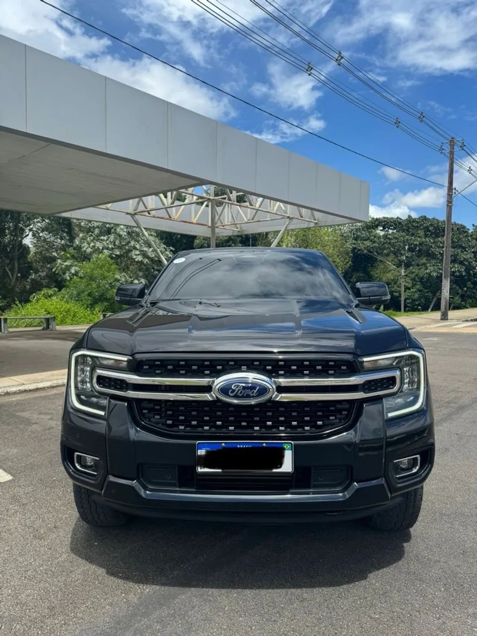 Carro extra sem detalhes 