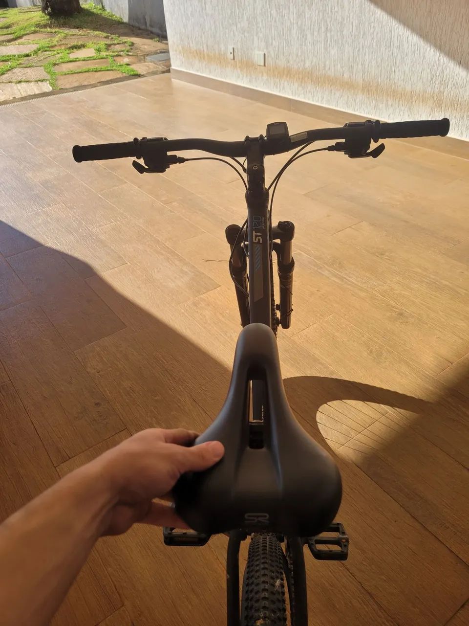 Bicicleta Rockrider ST120 - Foto 5