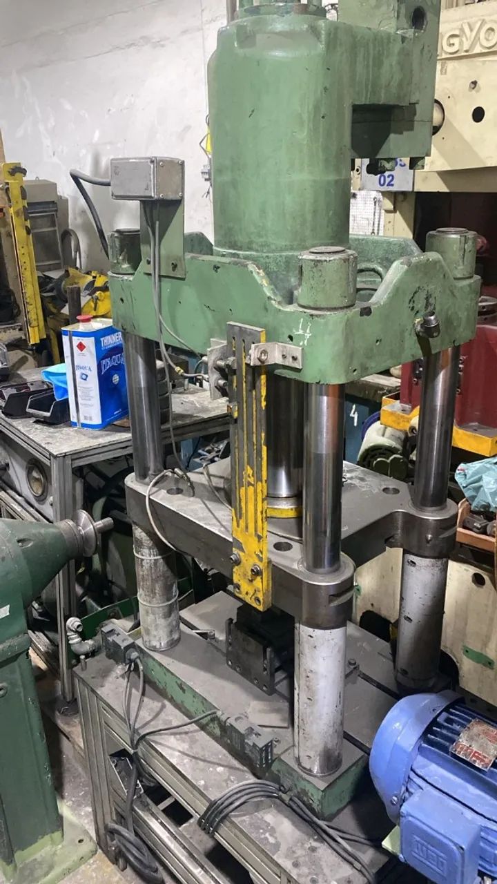 Prensa Hidráulica Tipo H de 4 Colunas 40 ton - Foto 3