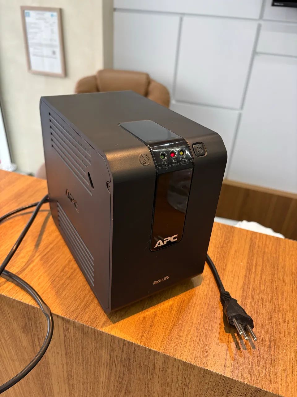 APC Uninterruptible Power Supply64169972777985122