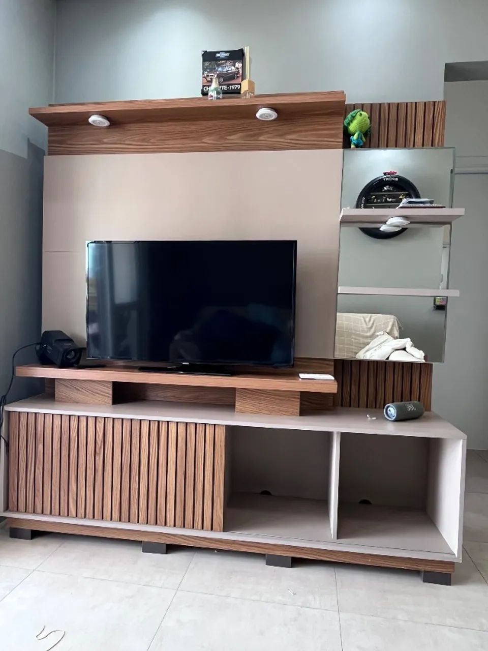 Rack com painel