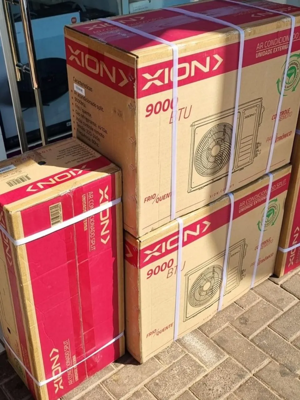 Ar Condicionado 9.000 BTUs XION - C/Kit instalação Quente/Frio