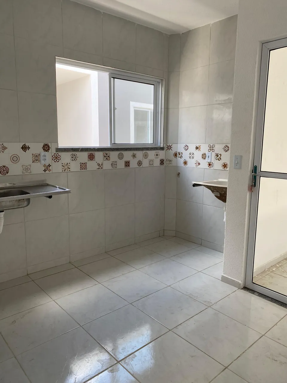Apartamento 02 quartos e vaga de garagem em Itaitinga