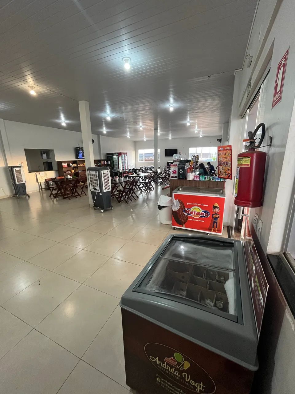 Restaurante/Conveniência em operação.