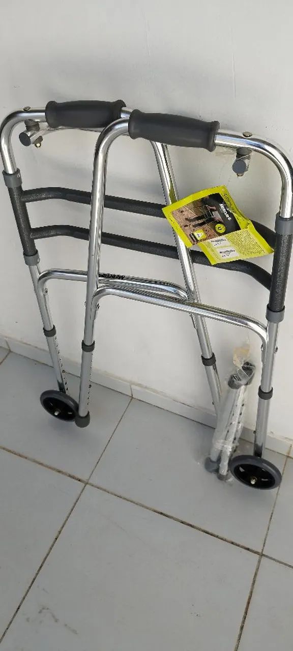 Andador com Rodas  - Foto 2