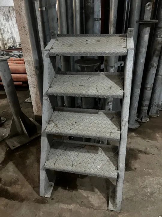 Escadas em aço galvanizado - Foto 3