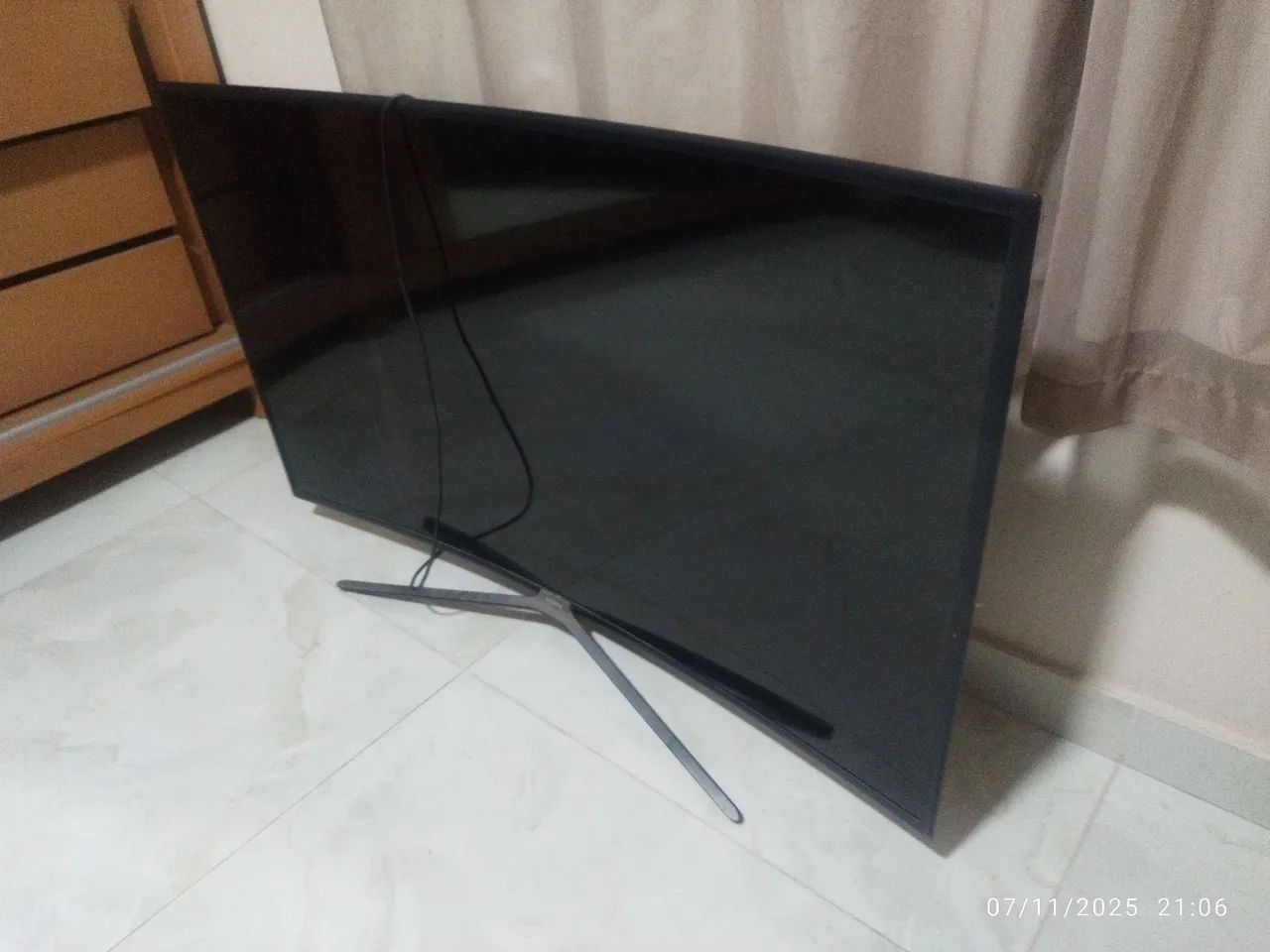 Tv curves trincada!! Funciona.. - Foto 2