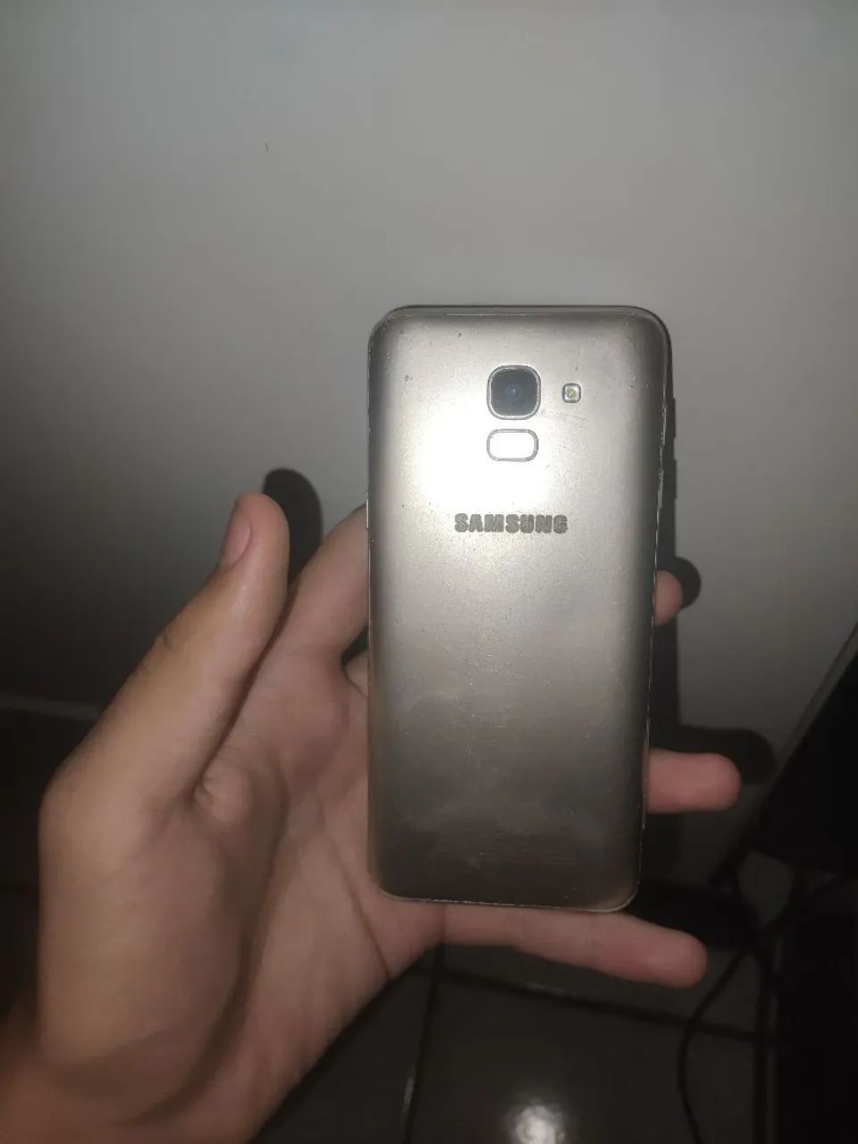 Celular Samsung J6, ótimo estado - Foto 2