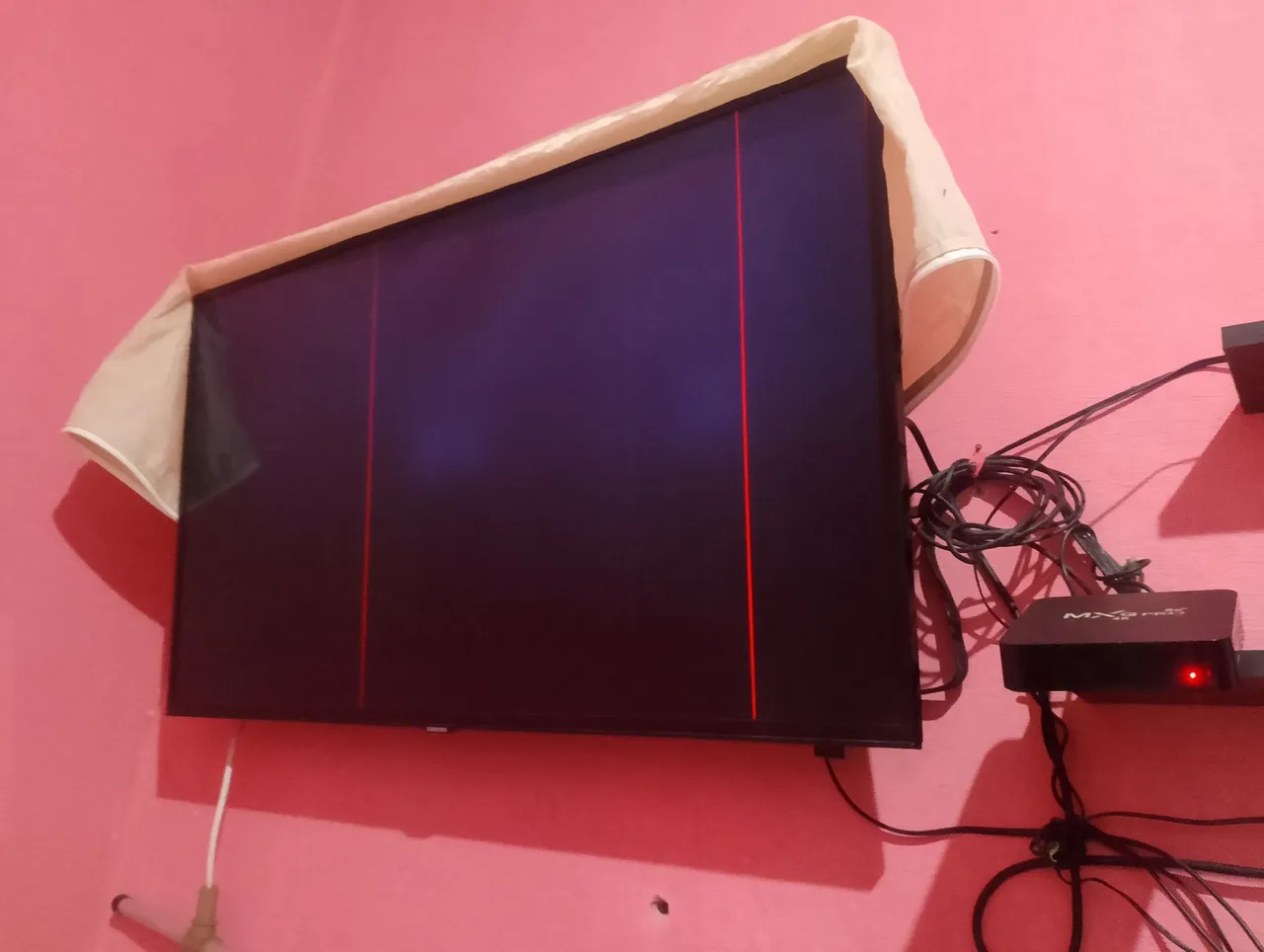 TV Toshiba com defeito na tela
