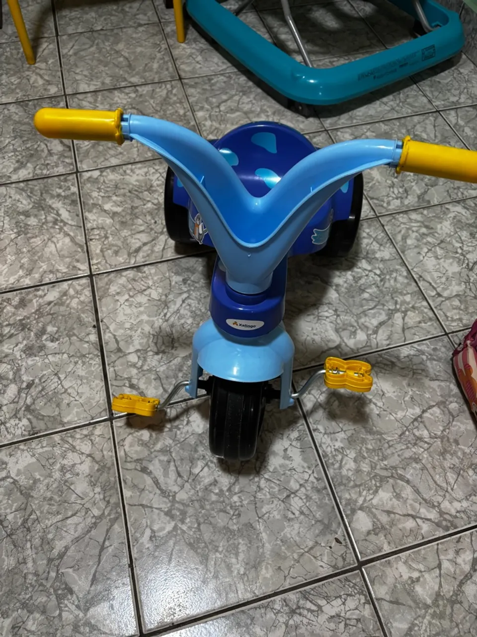 Triciclo Infantil Azul com Pedal