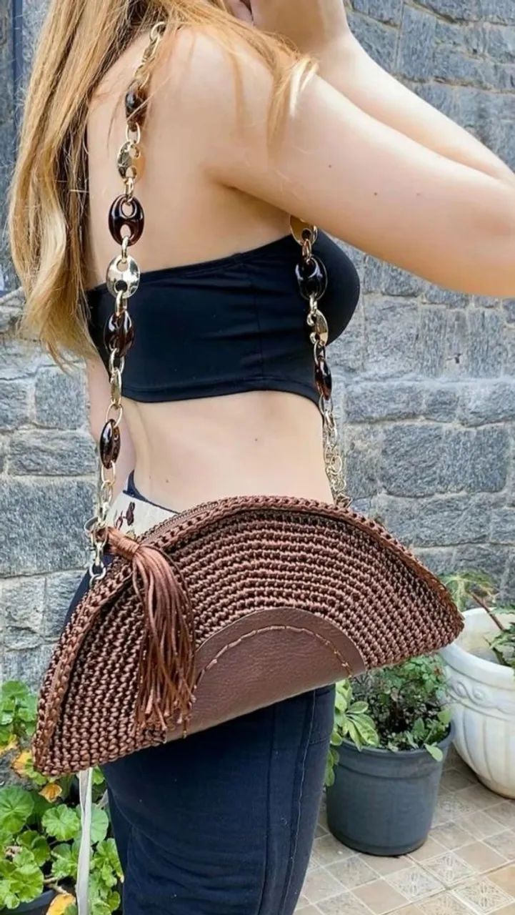 Bolsa de Ombro palha e couro  Corrente um luco - Foto 3