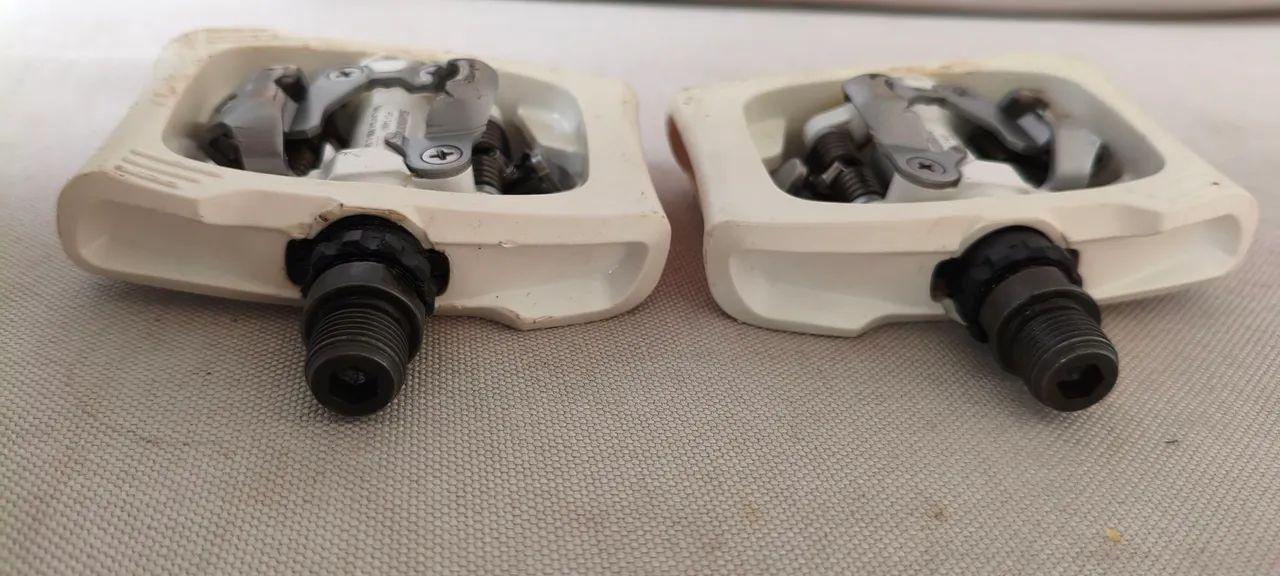 Pedais Shimano plataforma Click'R - Foto 3