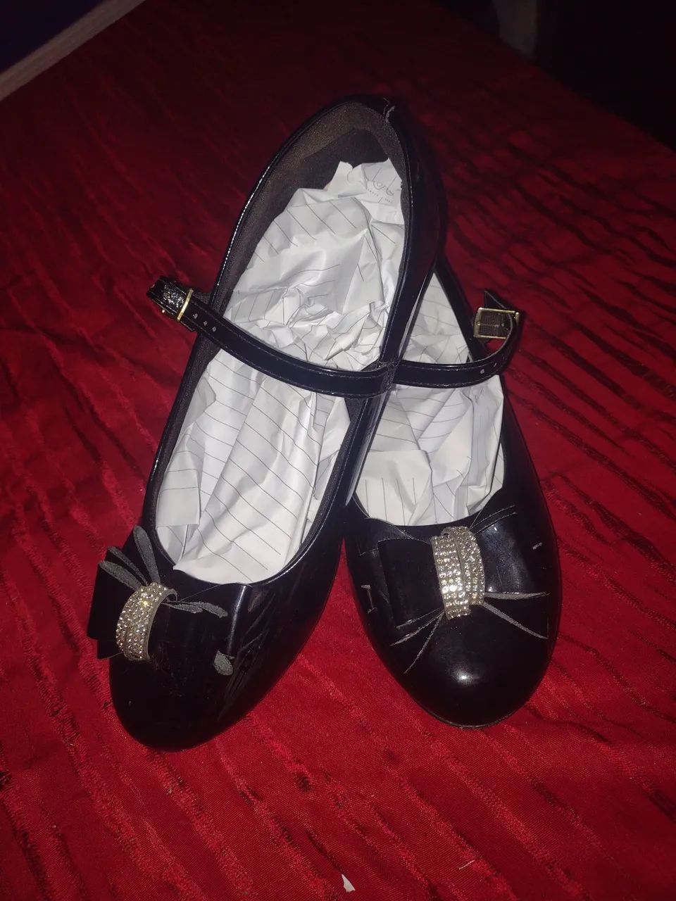 Sapatilha preta com laço na ponta de salto infantil molequinha