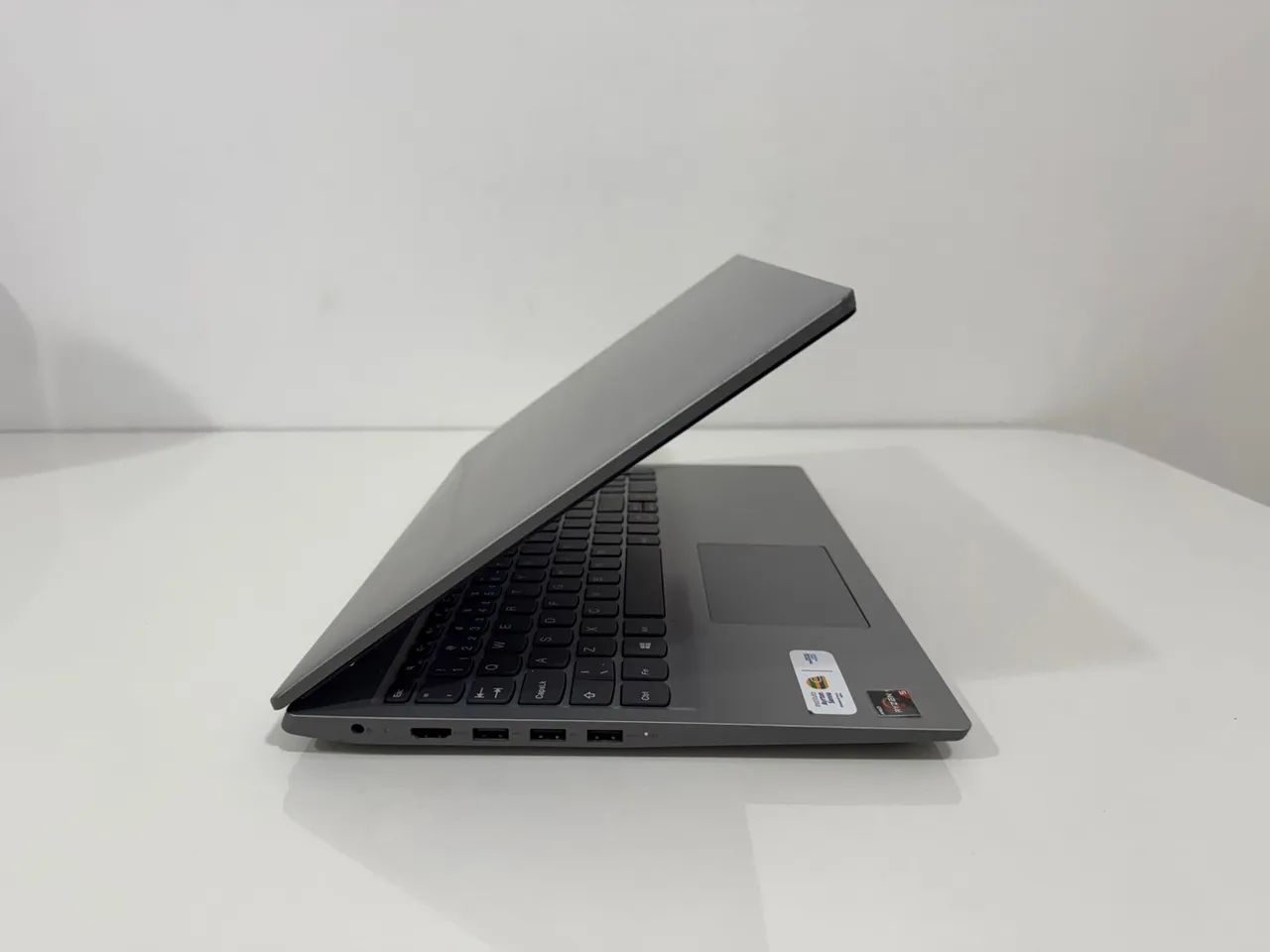 Notebook Gamer Lenovo Ryzen 5 3500U - SSD m.2 256 Gb - 12 GB Ram  - Foto 3