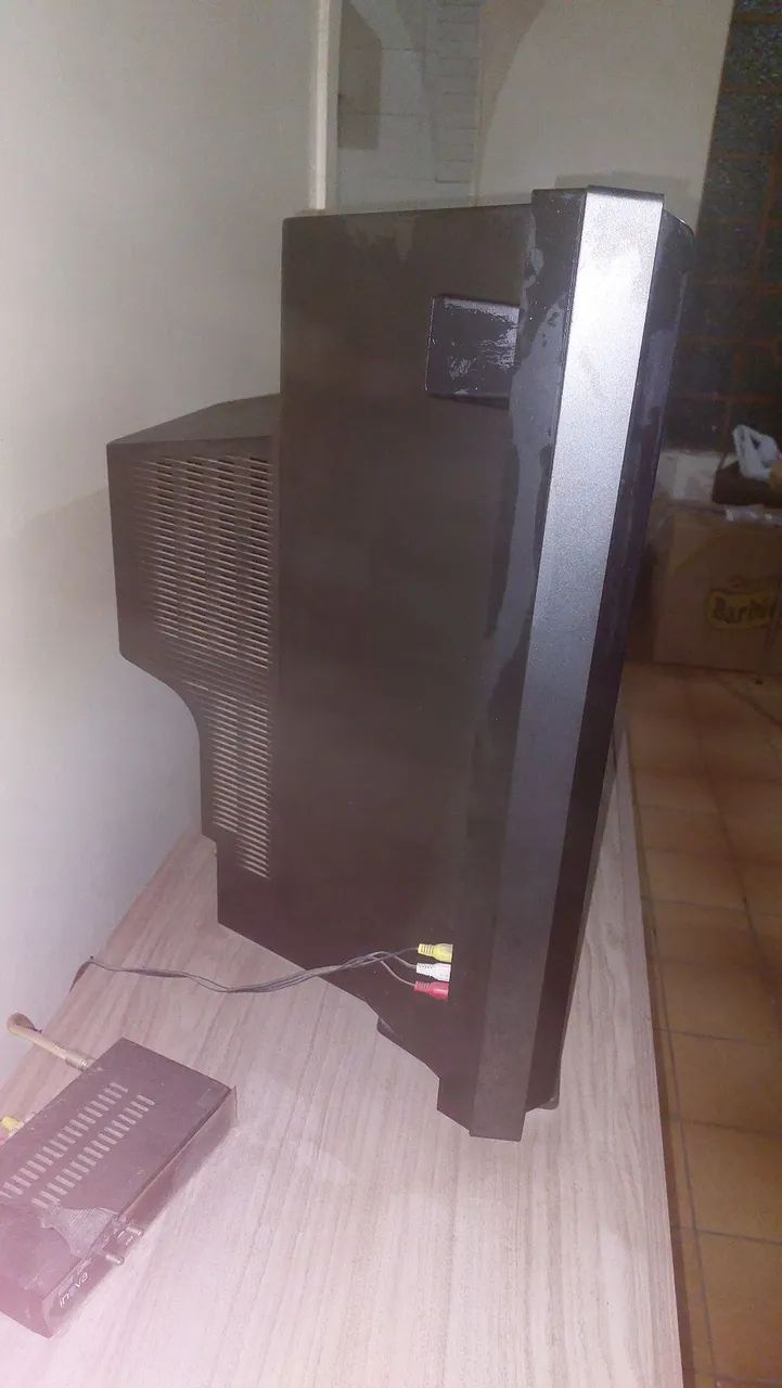 TV 29" Ultra Slim Semp Toshiba Tela Plana - Foto 4