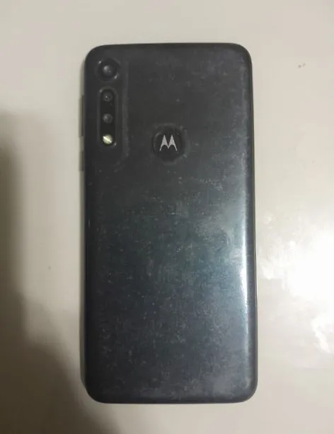 Moto g8 play