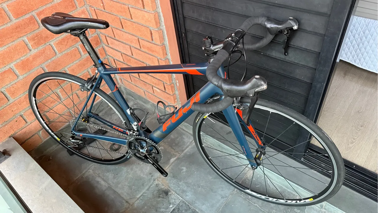 Bicicleta Road- Fuji Altamira L.E One