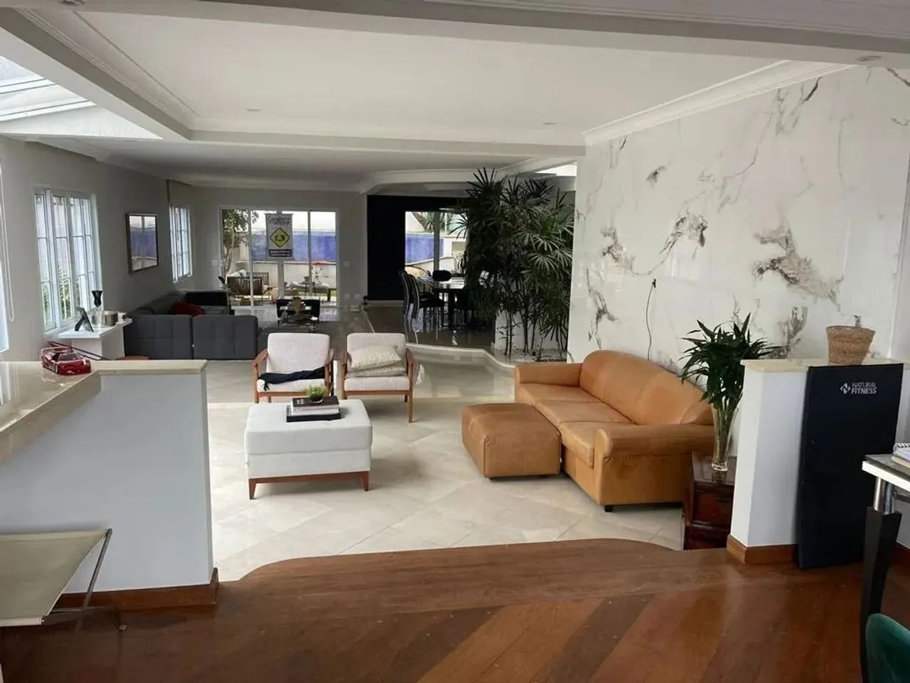 Casa para alugar em Santana de Parnaíba, Alphaville, com 5 quartos, com 570 m² - Foto 6