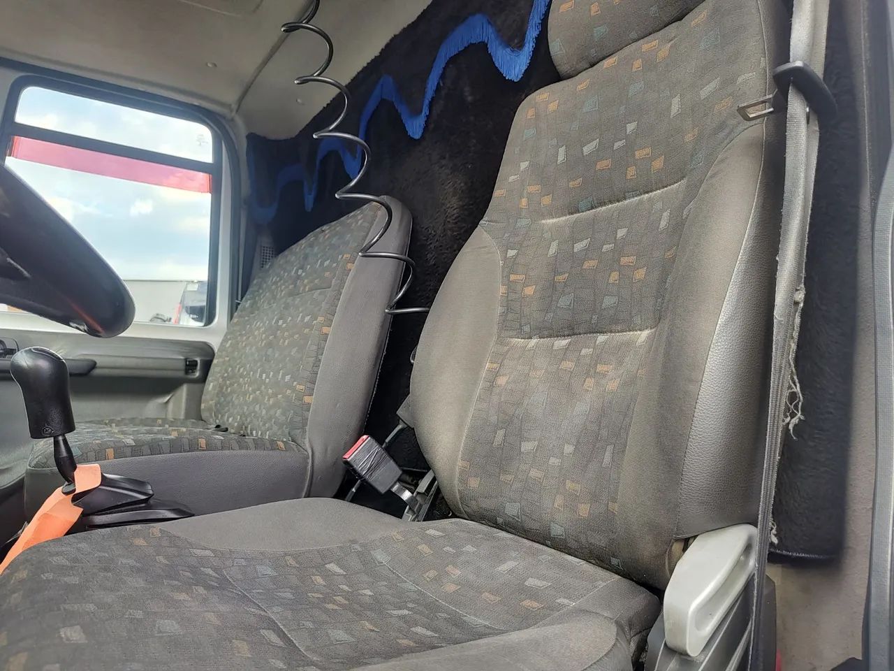 FORD CARGO 816 CARROC. 6,20 MTS - VIA DUTRA CAMINHÕES - CAÇAPAVA SP  - Foto 12