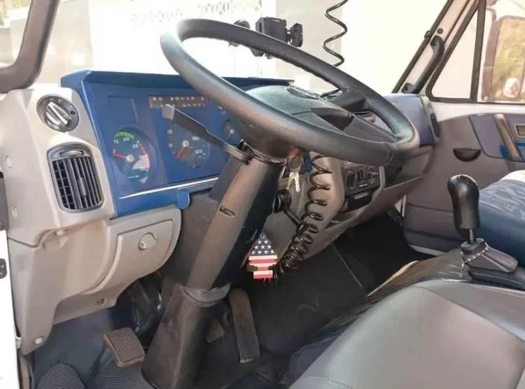 Caminhão Worker 8-120  - Foto 8