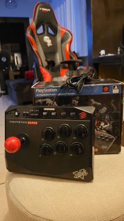 Joystick Fightstick Alpha para Playstation 4 e 3