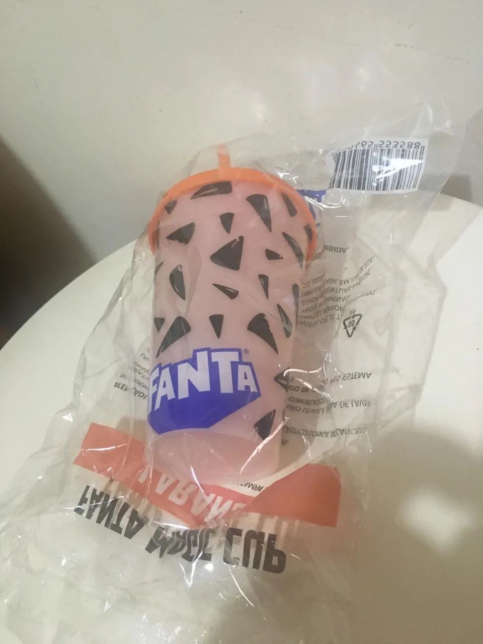 Copo Fanta  Laranja com tampa e canudo 