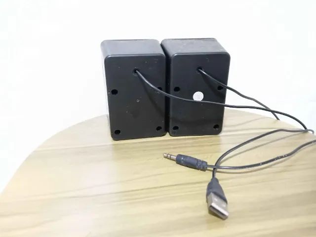 Caixa de som com LED para PC, celular ou notebook. - Foto 4