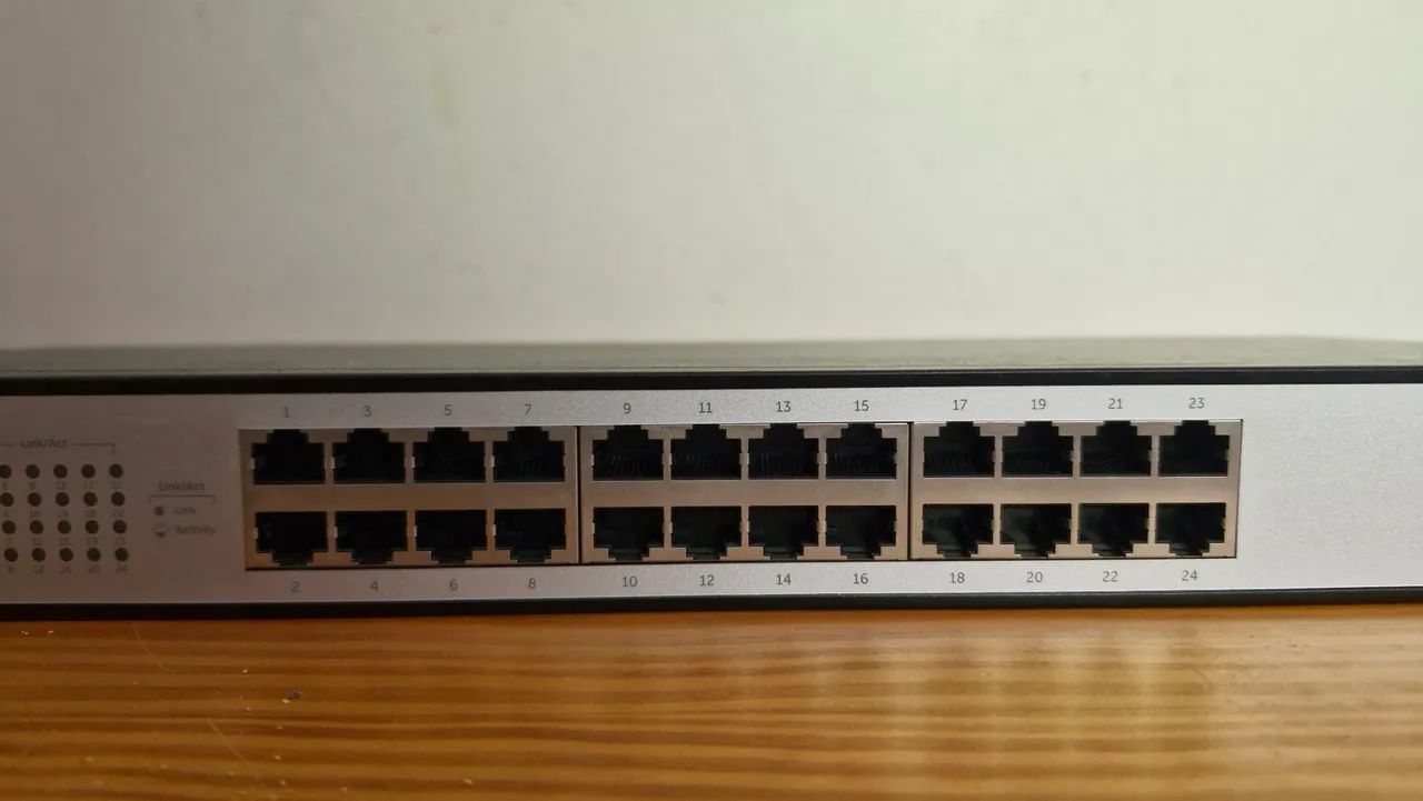 Switch intelbras 24 portas - Foto 2