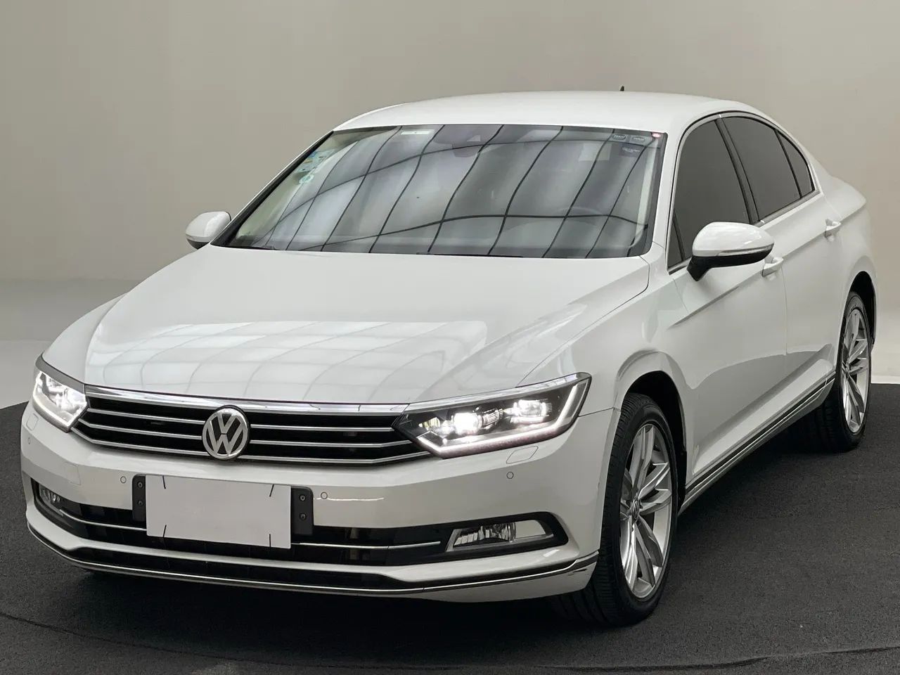 Volkswagen Passat 2 2018 2018