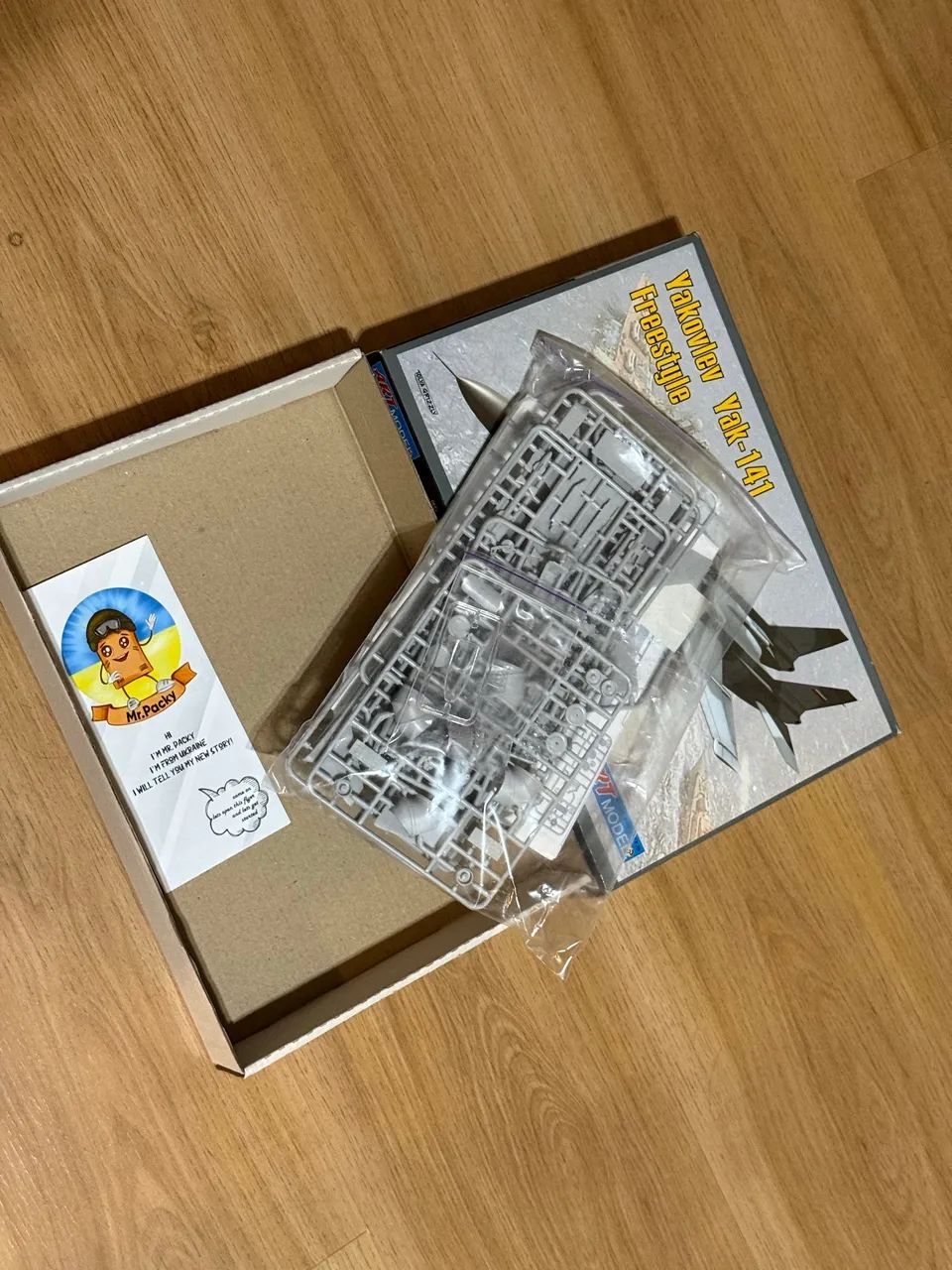 Yakovlev Yak-141 escala 1/72 - Foto 4