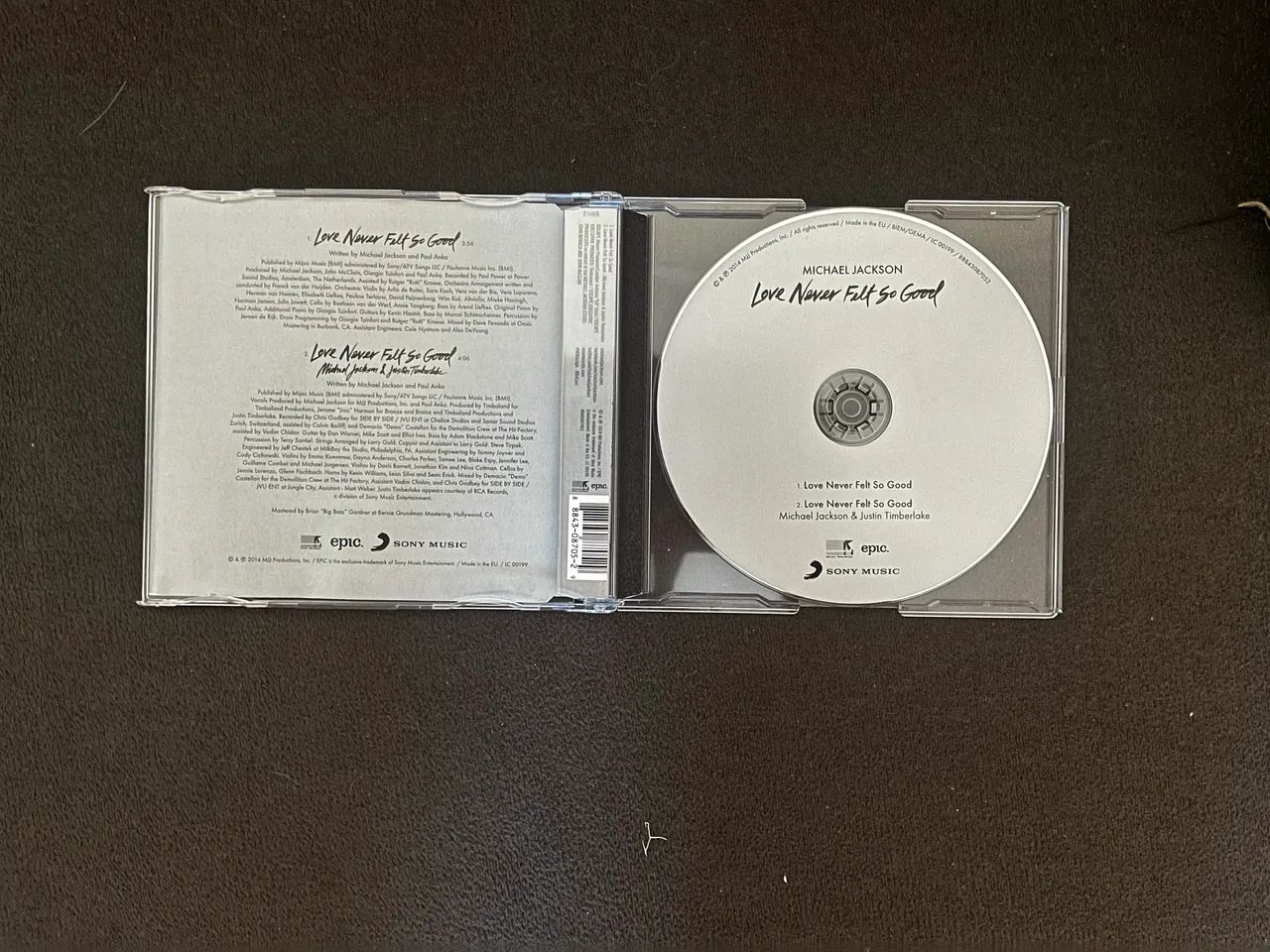 Michael Jackson - (Single) Love Never Felt So Good - Foto 4