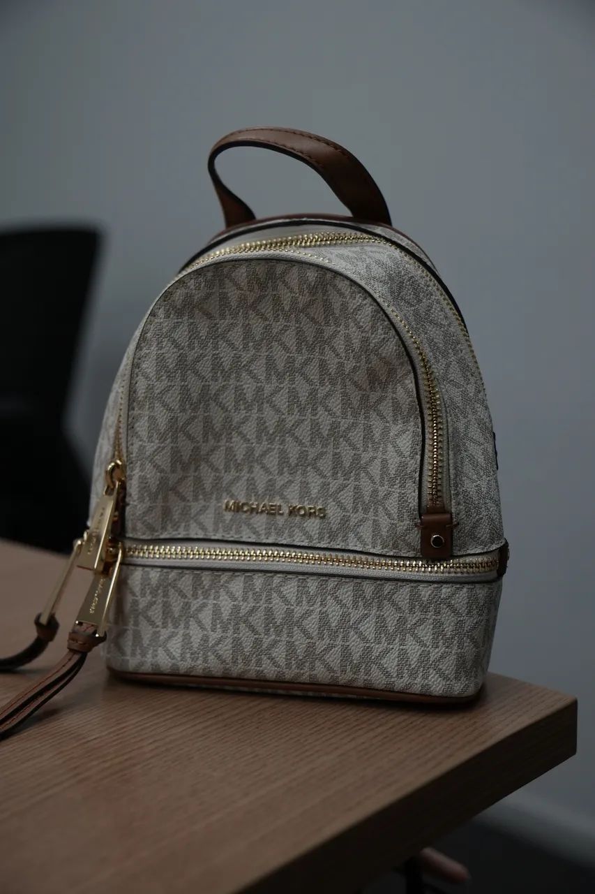 Mochila Michael Kors Rhea Mini Vanilla