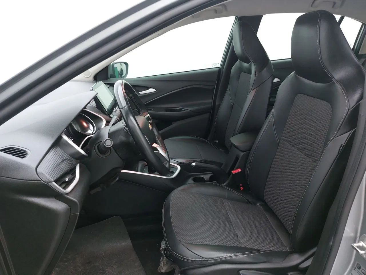 Chevrolet Onix Hatch LTZ 1.0 12V TB Flex Aut. 5P, foto 16 de 18