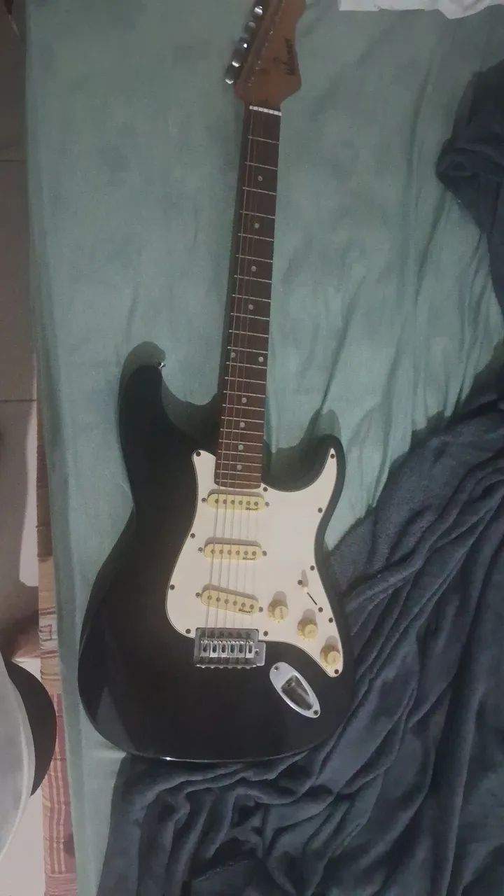 Guitarra Giannini Stratocaster