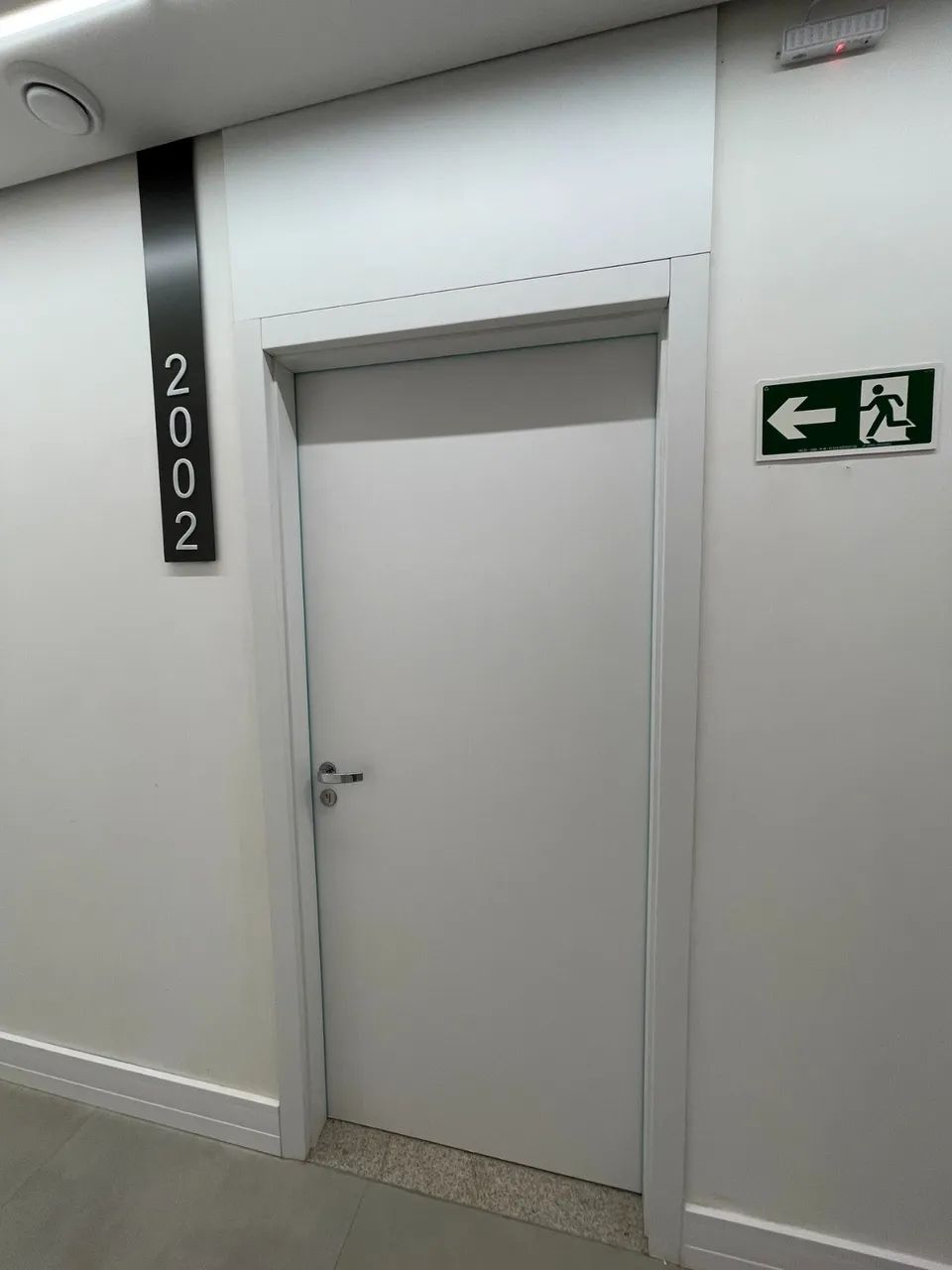 Locação - Sala Comercial em Centro Médico no Jardim Italia em Maringá - Foto 4