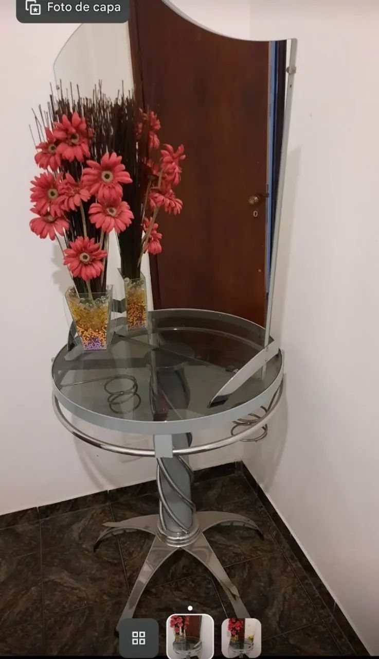 Penteadeira em vidro 