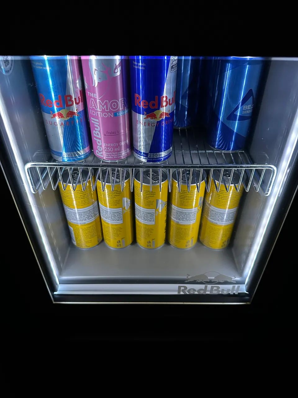 Expositor Redbull com iluminação  - Foto 3
