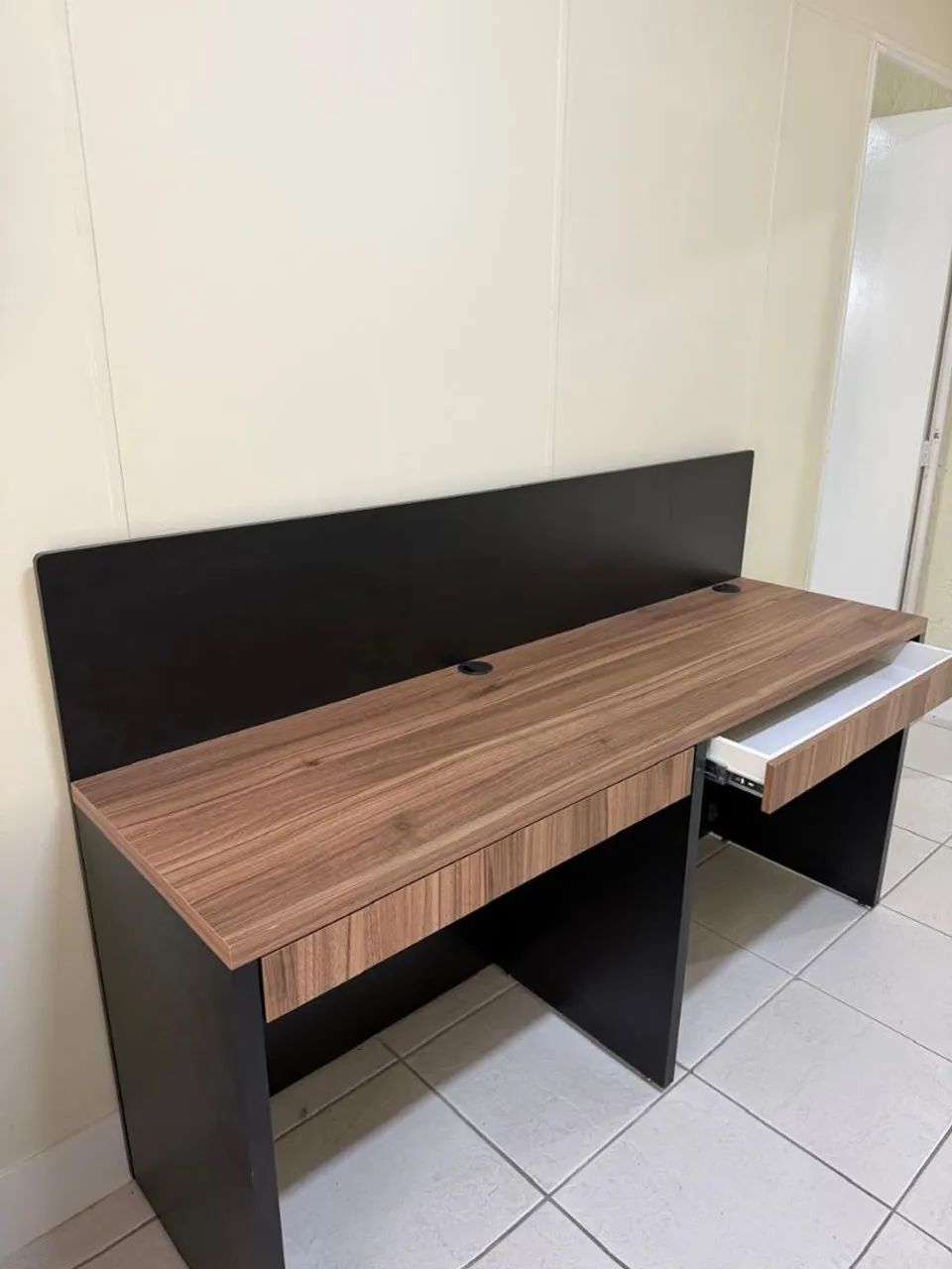Mesa comercial para escritório | 2 lugares
