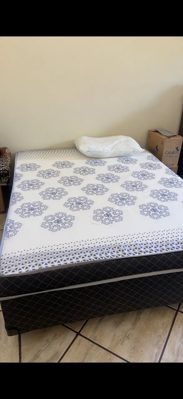 Cama Box de Casal - Excelente Estado