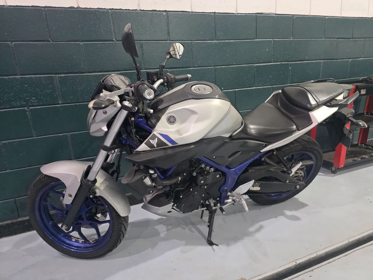 Yamaha  mt 03 - Foto 2