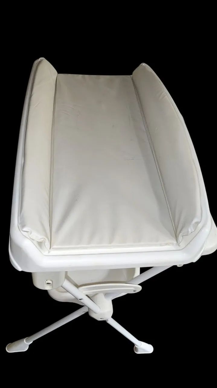 Suporte com trocador de bebe 