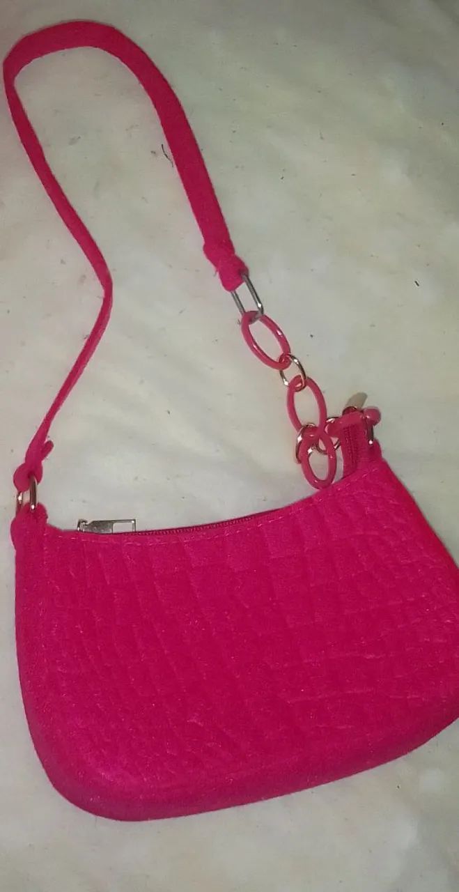 Bolsa ombro com corrente