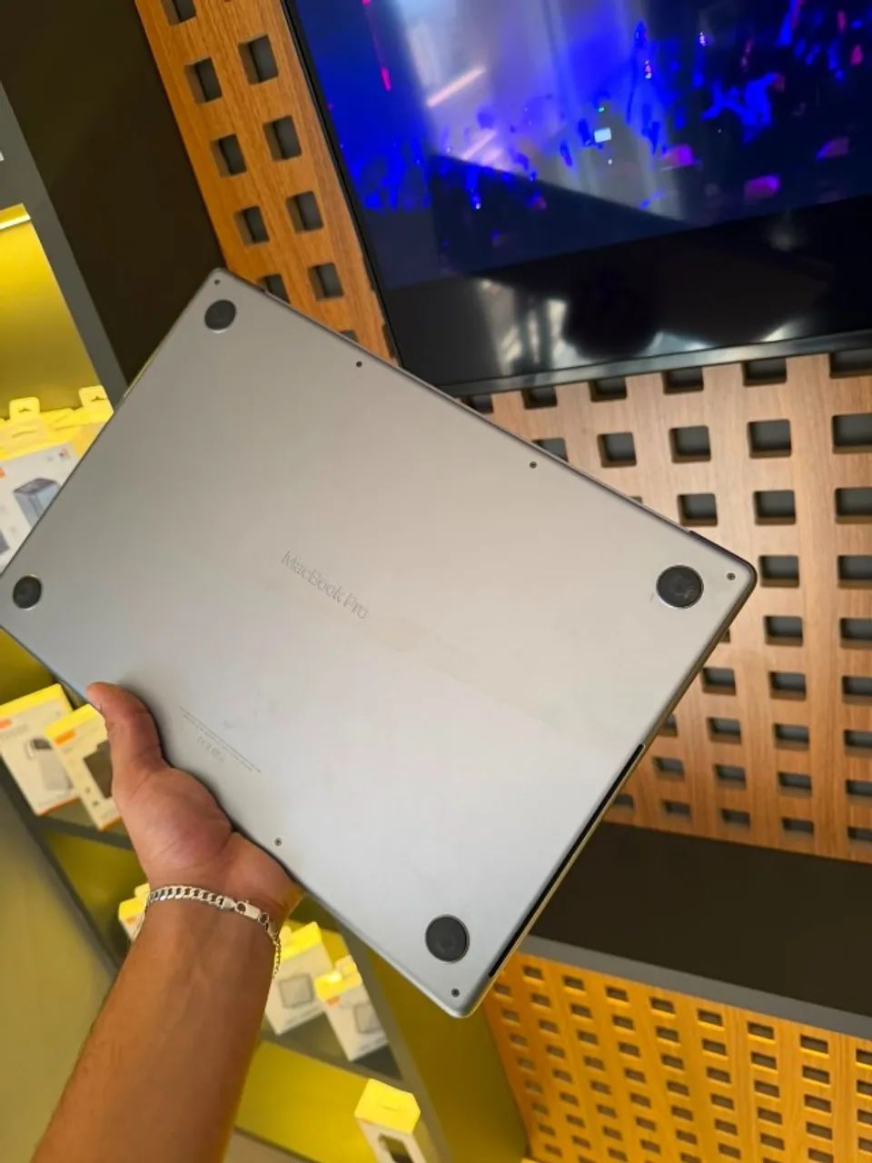 MacBook Pro 16 M1 Max 32GB 1TB Space Gray - SÓ HOJE ESSE VALOR - Foto 2