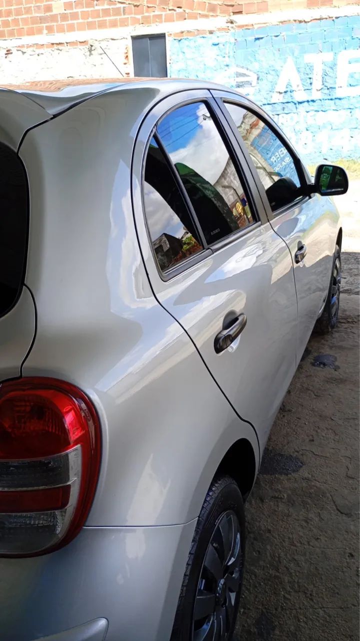 Nissan March 2013