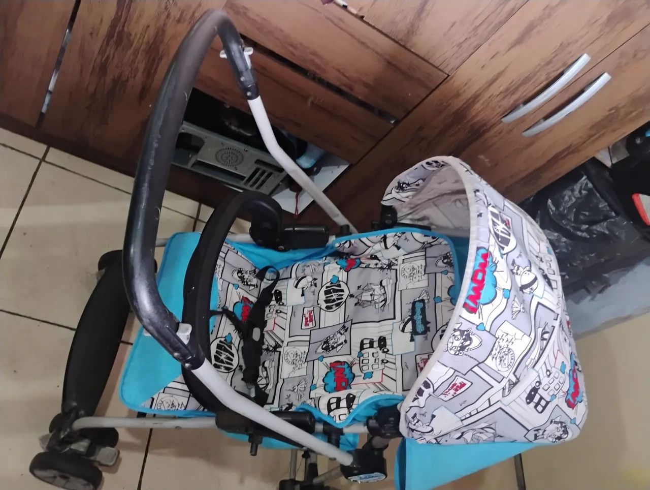 Vendo carrinho de bebê e bebe conforto  - Foto 3
