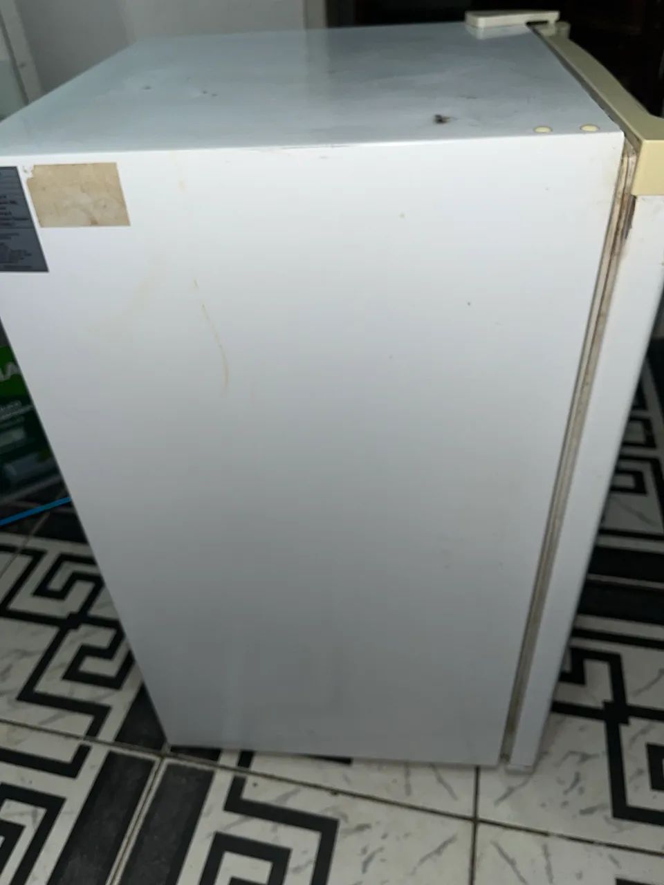 Frigobar Midea 124L Branco com Gaveta - Foto 2
