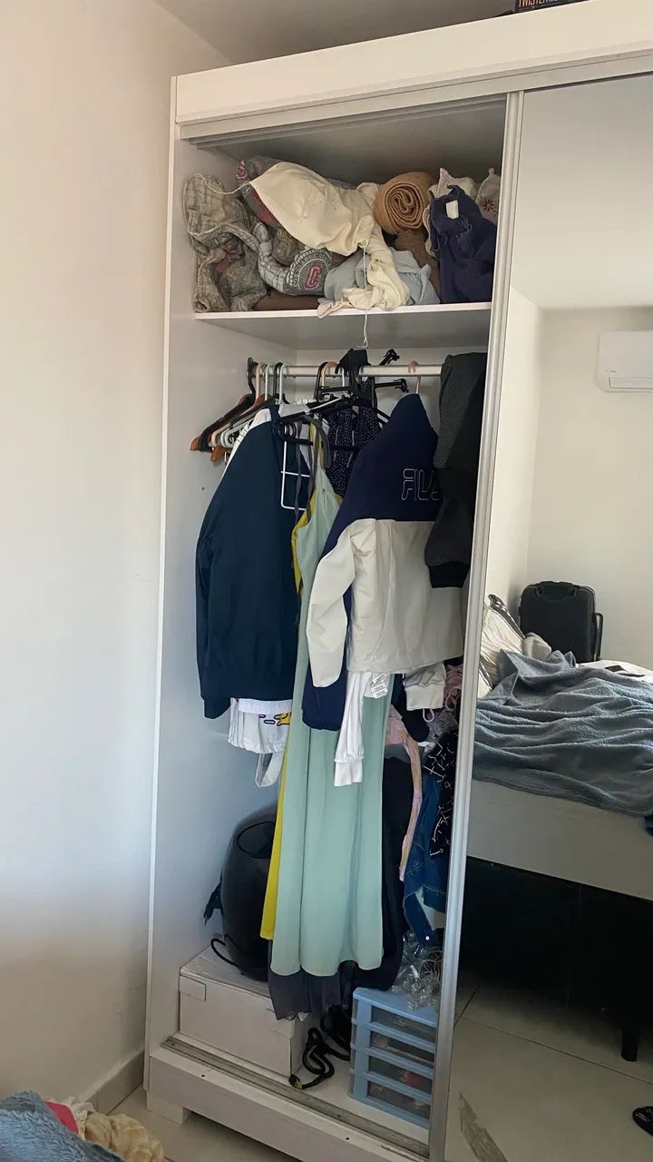 Guarda roupa solteiro com espelho - Foto 3