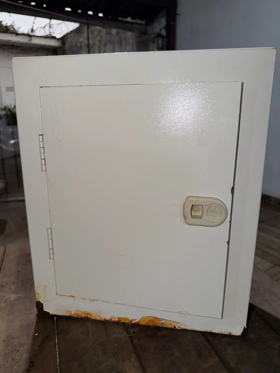 Quadro de distribuição + Disjuntores 2