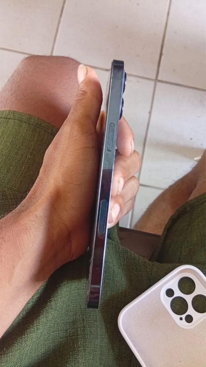 iPhone 12 PRO MAX - Foto 2