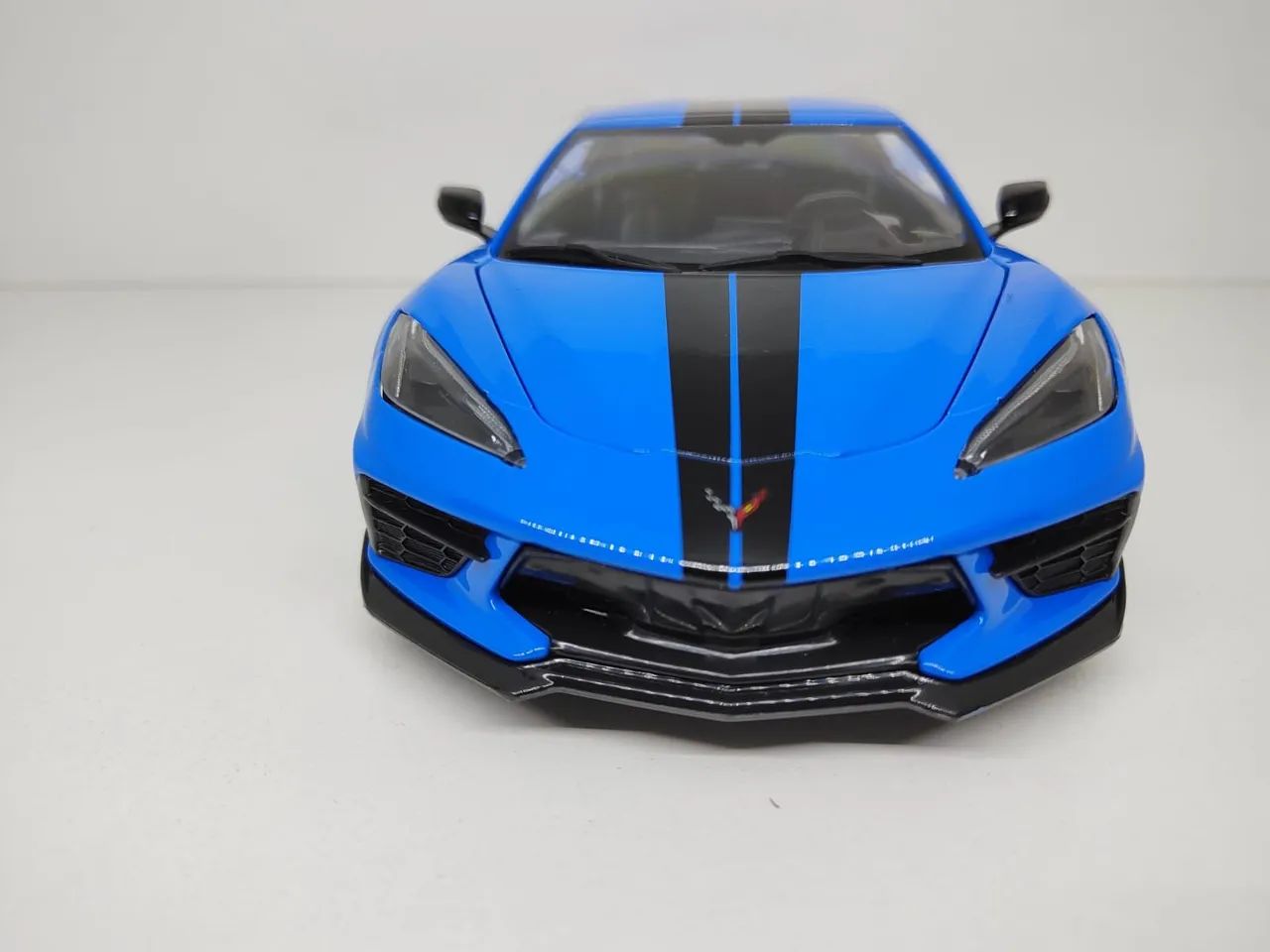 Miniatura Chevrolet Corvette Stingray Z51 1/18 - Foto 3